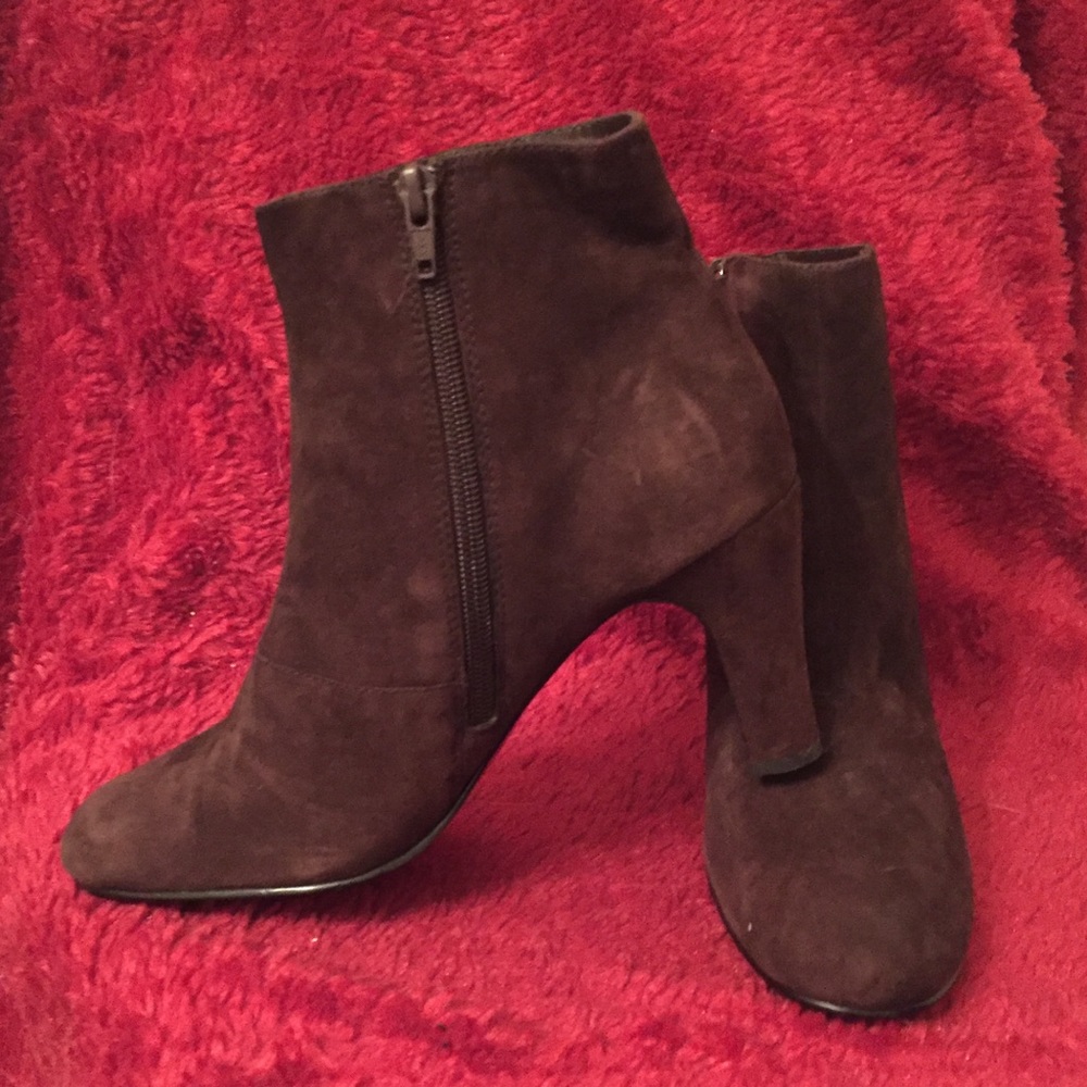 Aerosoles Suede Ankle Boots Size 9